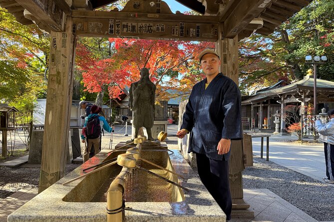 Samurai Guide Sho’s Mt. Takao Hike, Temple & Onsen from Shinjuku - The chairlift descent and its seasonal catch