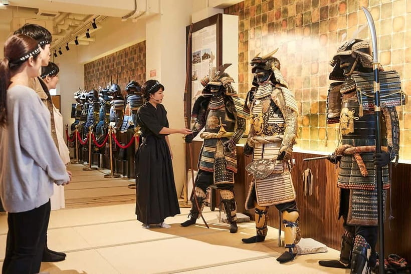 Samurai Ninja Museum Asakusa: Samurai Sword Lesson & Tour - Learning the katana routine with Sensei Ryo
