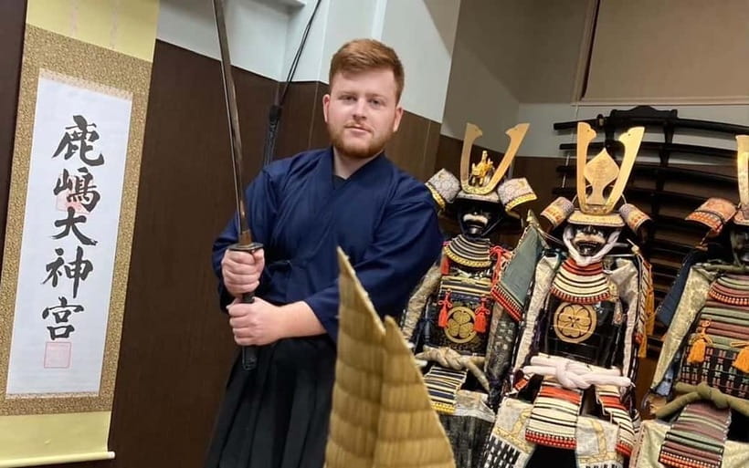 Samurai sword cutting experience - Watching the instructor cut first