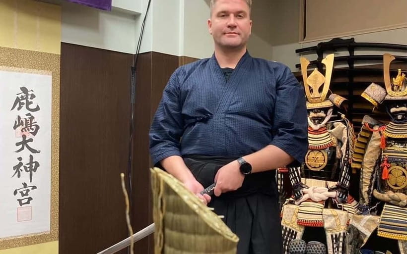 Samurai sword cutting experience - Old swords and samurai armor on display
