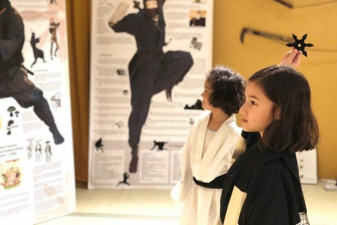 Samurai Sword Experience (Family Friendly)at SAMURAI MUSEUM TOKYO - Ninja stars and the lighter side of the session