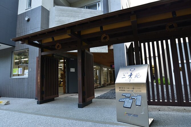 Samurai Sword Training and Katazome Dyeing Experience in Tokyo - Thirty minutes of sword training