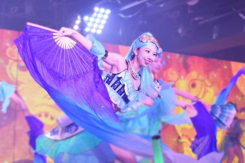 Samurai themed Entertainment show in Shinjuku - The look: colorful, garish, and intentionally odd