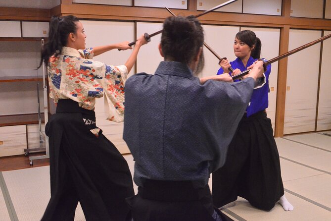 Samurai Training Tokyo Asakusa - Changing into the samurai costume
