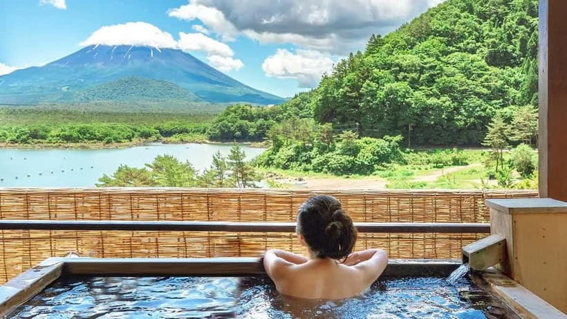 [Seasonal Limited] Mt. Fuji 5th Station &Hot Spring Day Tour - Guides, language, and group feel