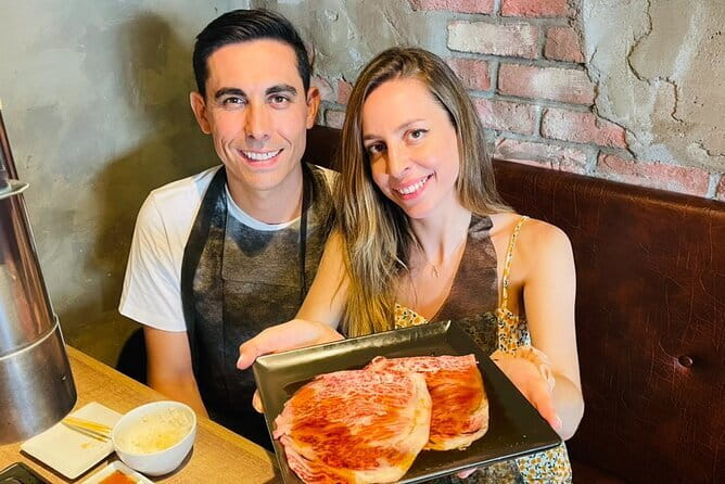 Shibuya food tour led by popular YouTuber guide - A Japanese meal with a camera-ready twist