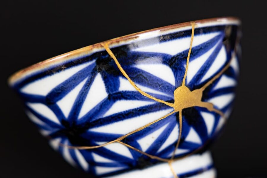 Shibuya Tokyo: Modern Kintsugi Workshop in Shibuya - Starting with matcha at the Shibuya studio