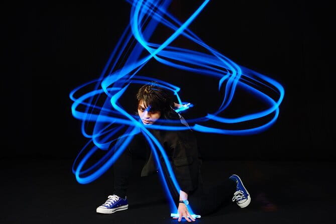 Shuffle Dance in Tokyo with a TikTok Star - Intermediate Level - Practical details that affect your choice