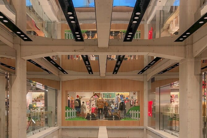 Small-Group Architecture Tour in Ginza, Tokyo - Kabukiza Theater connects performance with design