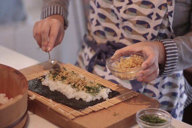 Small Group Sushi roll and Tempura Cooking Class in Nakano - Key points to know
