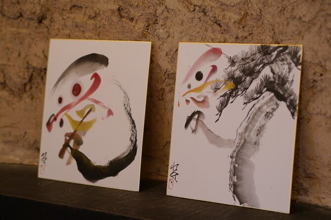 Sumi-e Ink Painting Suiboku-Ga Workshop in a Japanese Teahouse - Choosing your subject before the first stroke