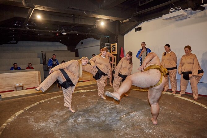 【SUMO FESTIVAL】Tokyo Ginza: Sumo Show & Photo Experience - Watching the training and learning the basic moves