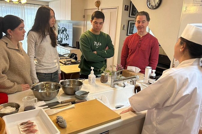 Sushi Cooking Class: AKEMI's SUSHiKiTCHEN in Tokyo - Sushi History, Japanese Terms, and Table Manners