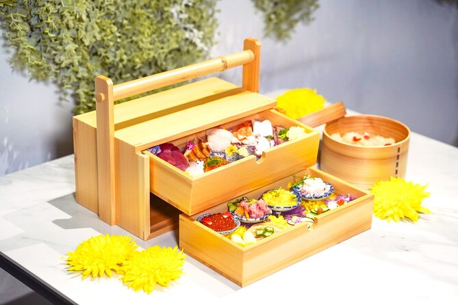 Sushi Making Experience in Shinjuku【Temari】 - One Drink and One Sweet Included