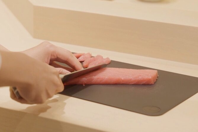 Sushi-Making in Nakameguro, Tokyo with a Professional Chef - Learning to handle fish and shape nigiri