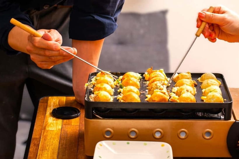 Takoyaki cooking experience in Kabukicho, Shinjuku - Key points at a glance