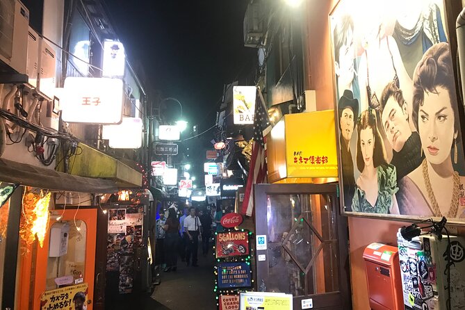 The Dark Side of Tokyo - Night Walking Tour Shinjuku Kabukicho - The Narrow Bar District