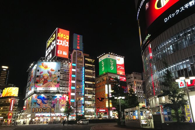 The Dark Side of Tokyo - Night Walking Tour Shinjuku Kabukicho - The Guides Make the Difference