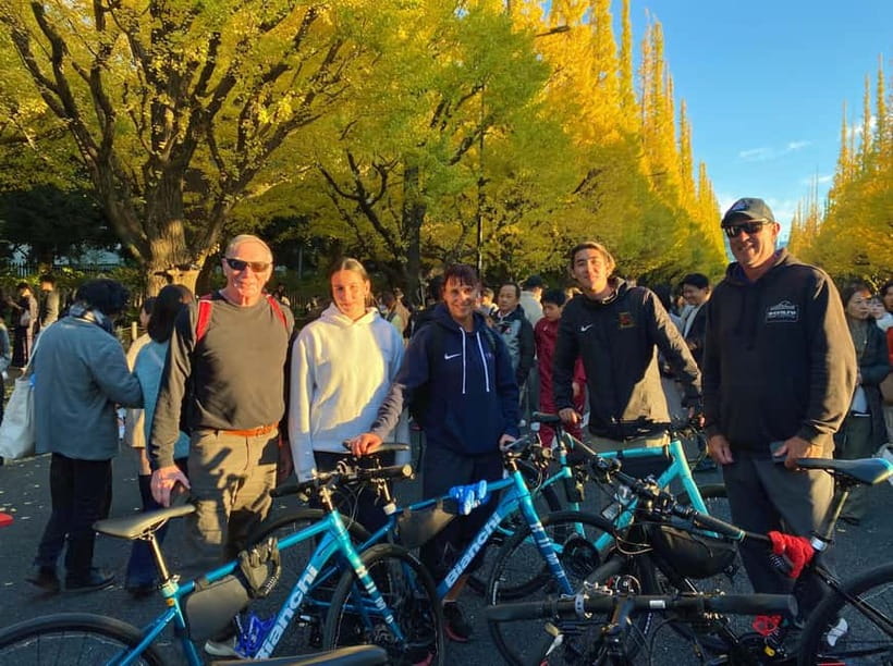 Tokyo: 3-Hour Bike or E-Bike Tour of City's Hidden Gems - Guide style and group size