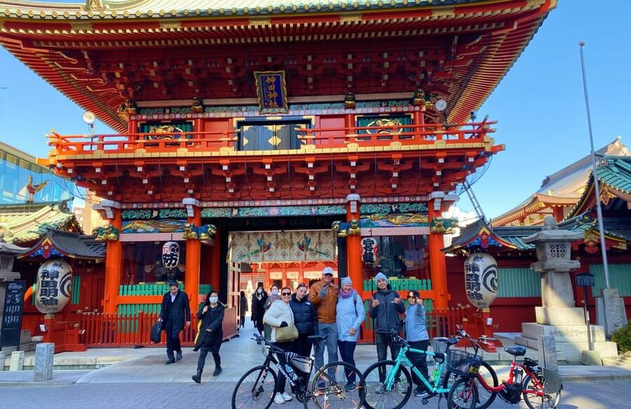 Tokyo: 3-Hour Bike or E-Bike Tour of City's Hidden Gems - Akasaka Palace and the New National Stadium