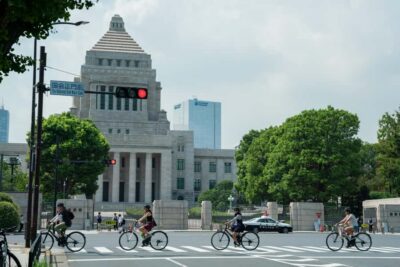 3-hour Guided E-Bike Tour of the City’s Hidden Gems