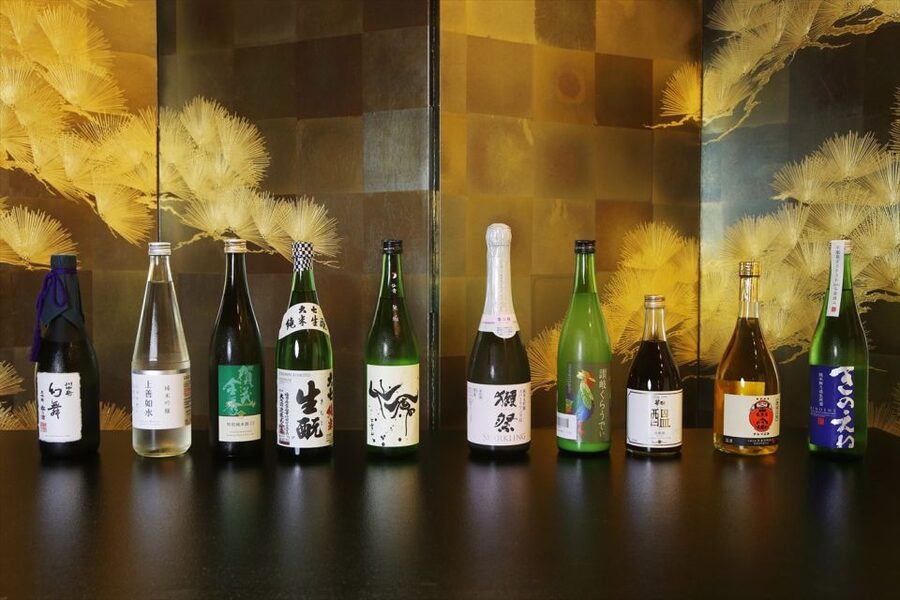 Tokyo: 7 Kinds of Sake Tasting with Japanese Food Pairings - Why the small group matters