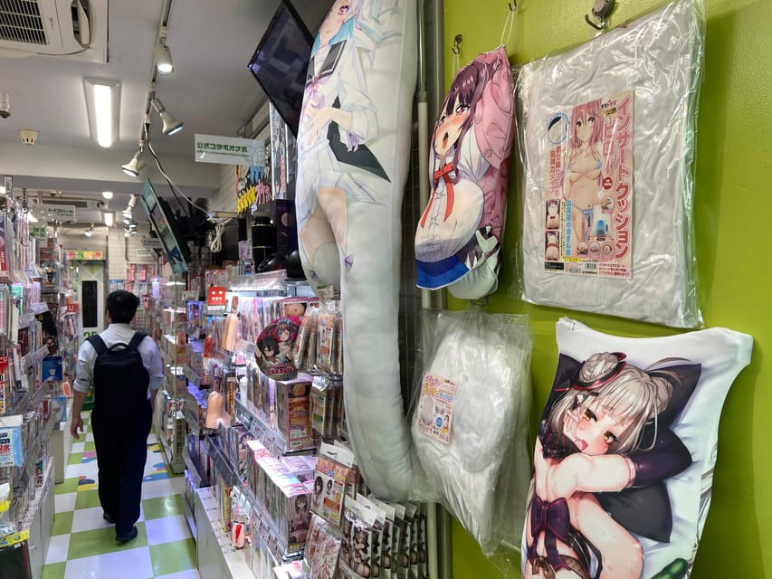 Tokyo: Akihabara Private Hentai Tour - Who will get the most from this Akihabara tour?