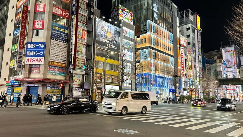 Tokyo: Akihabara, Shibuya, Karaoke & City Lights Night Tour - Shibuya Crossing from street level