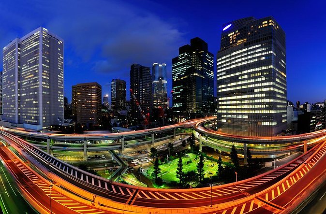 Tokyo Architecture and Contemporary Art Walking Tour with a local guide - Shibuya Crossing and the city as spectacle