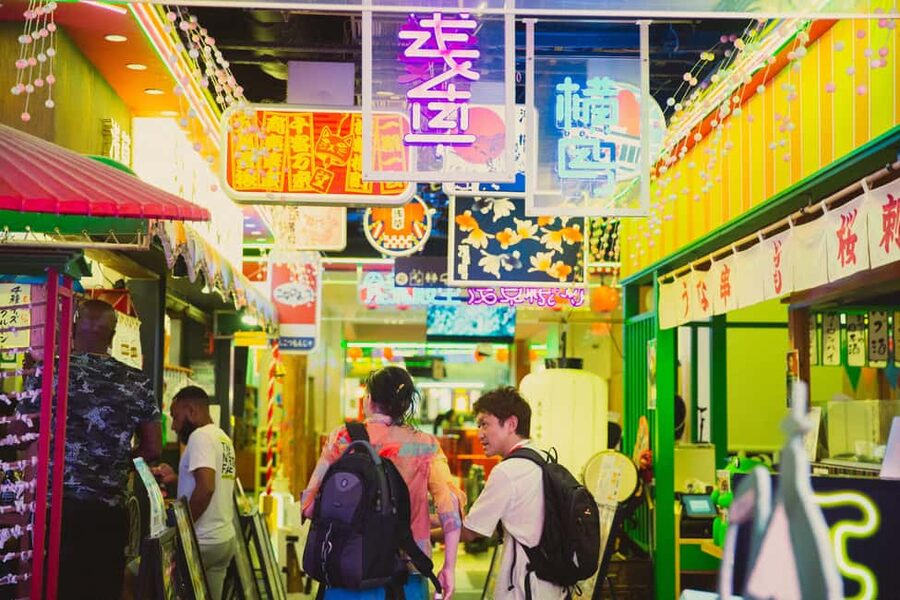 Tokyo: Asakusa Photogenic Night Walk with 1 drink - Why Asakusa works better after sunset
