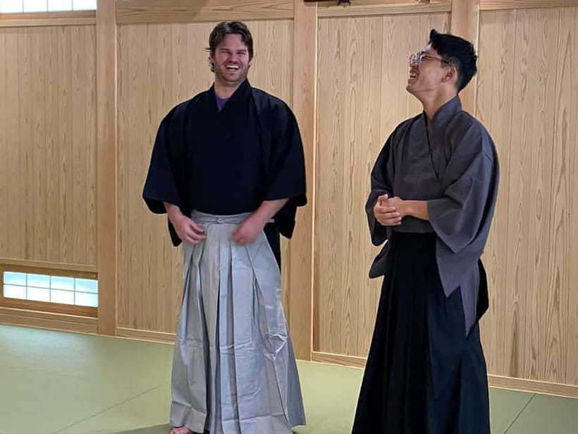 Tokyo Asakusa : Samurai School, Become a Samurai Warrior - Picking up a practice sword