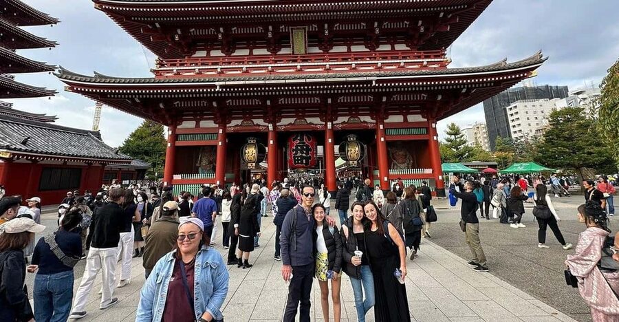 Tokyo Asakusa & Senso-Ji Walking tour With A Guide - Sumida Park and the riverfront pause