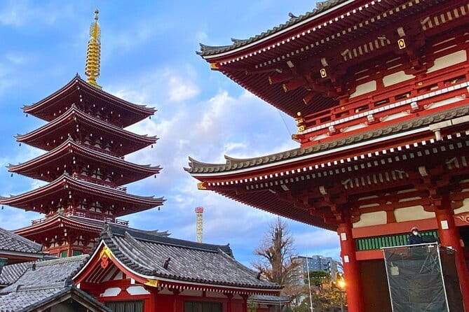Tokyo: Asakusa Temple & Shrine Walking Tour with Local Guide - Why Asakusa works so well for a first Tokyo tour