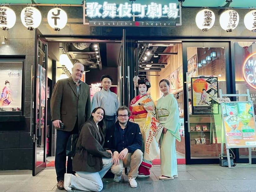Tokyo: Authentic Japanese Dance Show ticket by professionals - The welcome and the time after the performance