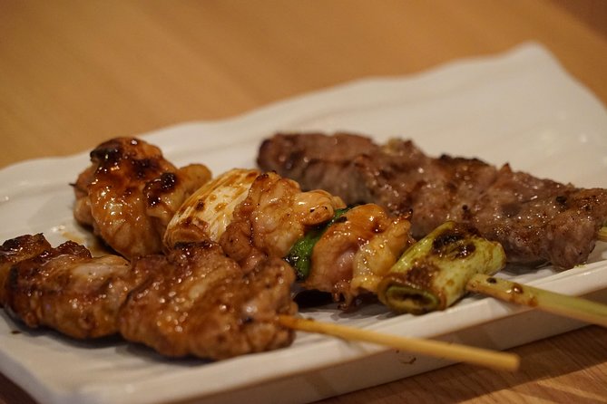 Tokyo Bar Hopping Tour in Shinjuku (All-You-Can-Drink + Dinner) - Who should book this experience