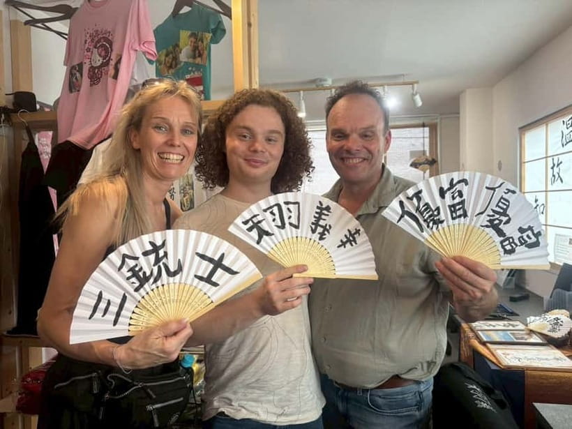 Tokyo:Calligraphy &Make your original folding fan in Asakusa - The value of $16 in expensive Tokyo