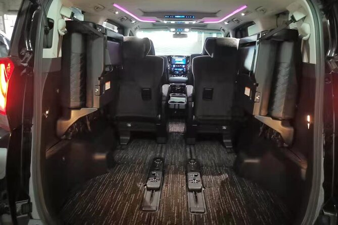 Tokyo center Private Transfer to Narita Airport(NRT) 5-9pax - What the ride to Narita is like
