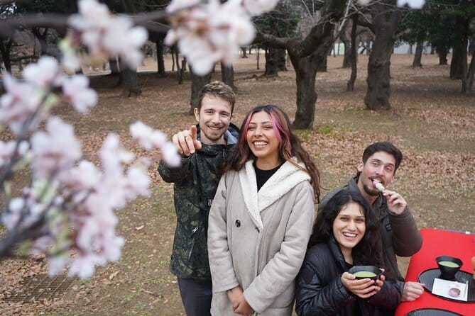 Tokyo Cherry Blossom Matcha Experience in Yoyogi Park (Shibuya) - What the One-Hour Session Includes