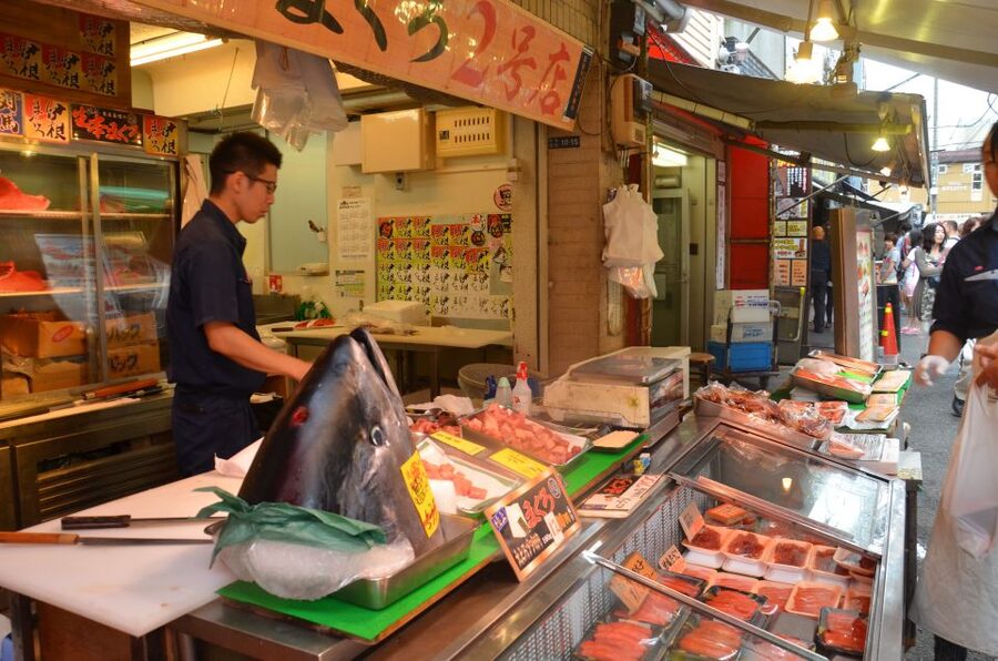 Tokyo: Classic Tsukiji Food Tour - How much food do you really get?