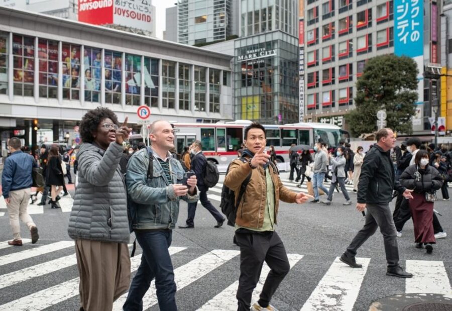 Tokyo: Custom Hidden Gems & Highlights Tour with Local Guide - Four to six hours for a useful first look