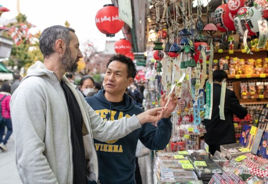 Tokyo: Custom Hidden Gems & Highlights Tour with Local Guide - Food, tickets, and transport are separate costs