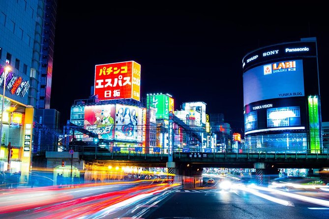 Tokyo Cyberpunk Street Photo Tour - Kabukicho after dark