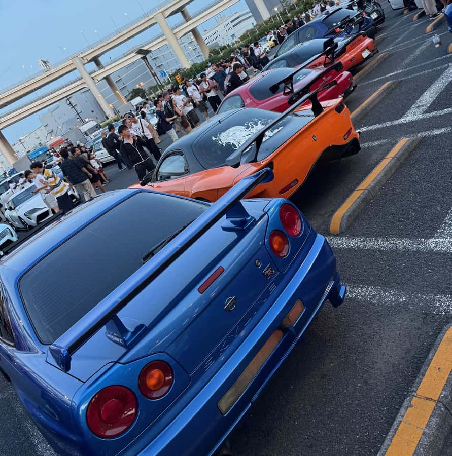 Tokyo: Daikoku PA & Shibuya Private Tour in a WRX STI - Rainbow Bridge, Tokyo Tower, and the photo stops