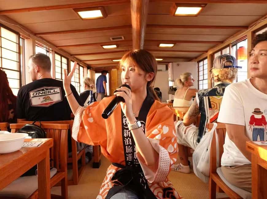 Tokyo Dinner Cruise & Tradition Show & Drinks & Tokyo Tower - Starting at Etchūjima Pier