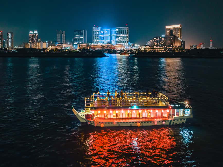 Tokyo Dinner Cruise & Tradition Show & Drinks & Tokyo Tower - Who Will Enjoy This Cruise Most