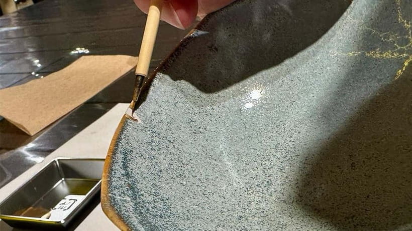 Tokyo: Discover the Art of Kintsugi in Ginza - The hands-on repair, step by step