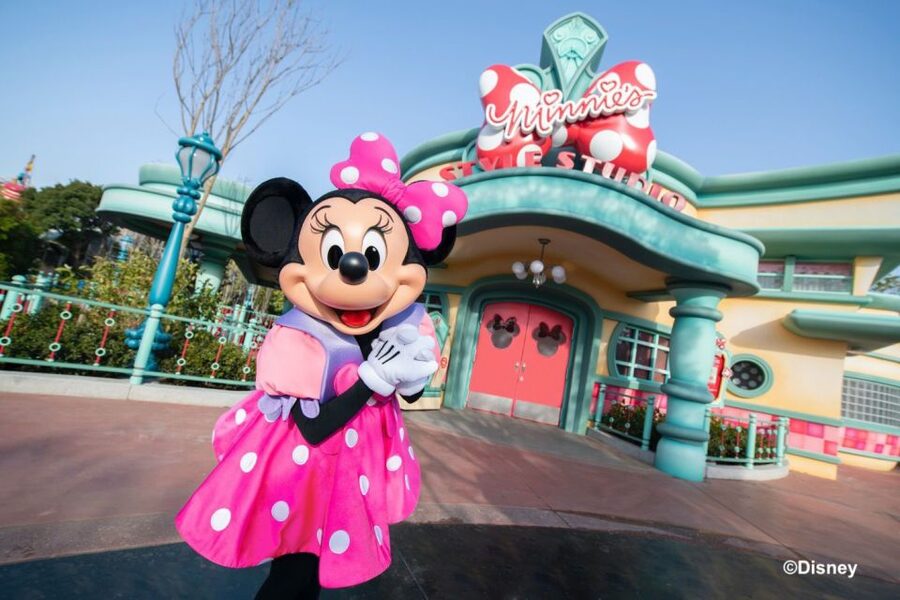 Tokyo Disneyland 1-Day Passport - Seven lands, seven different moods