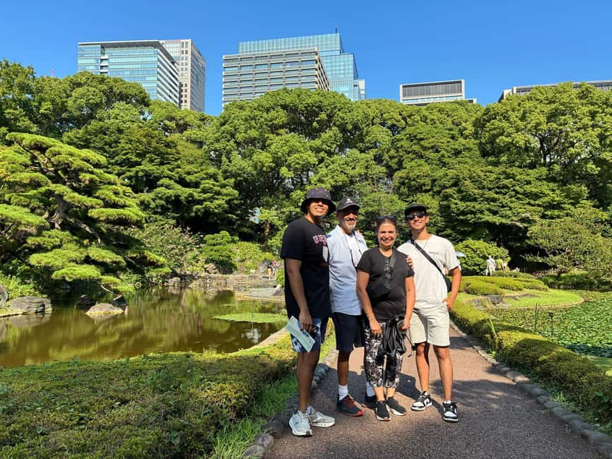 Tokyo: Edo Castle Ruins & Imperial Palace East Garden Tour - What the Guide Adds
