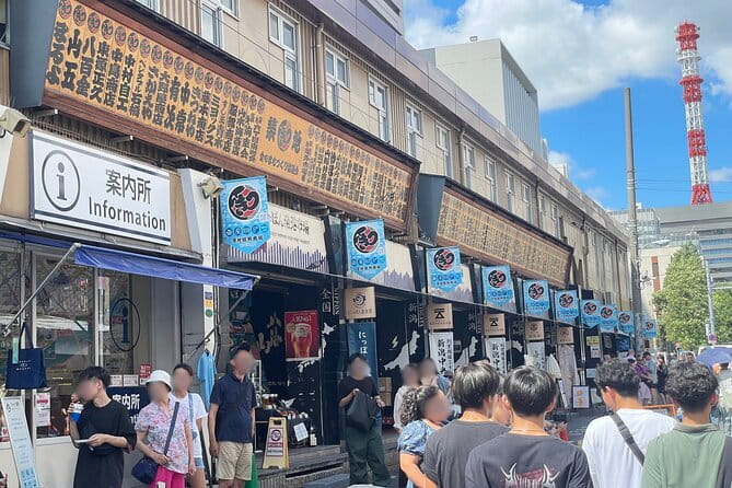 Tokyo:Enjoy street food & Japanese food culture at Tsukiji Market - One hour of tasting in the Tsukiji Outside Market