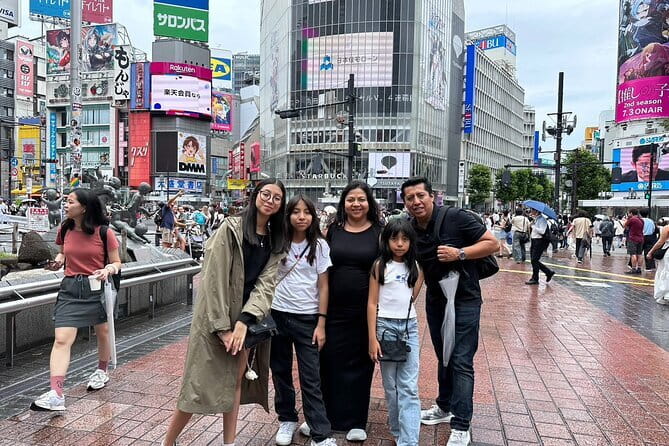 Tokyo:Enjoy street food & Japanese food culture at Tsukiji Market - What the guides add to the experience